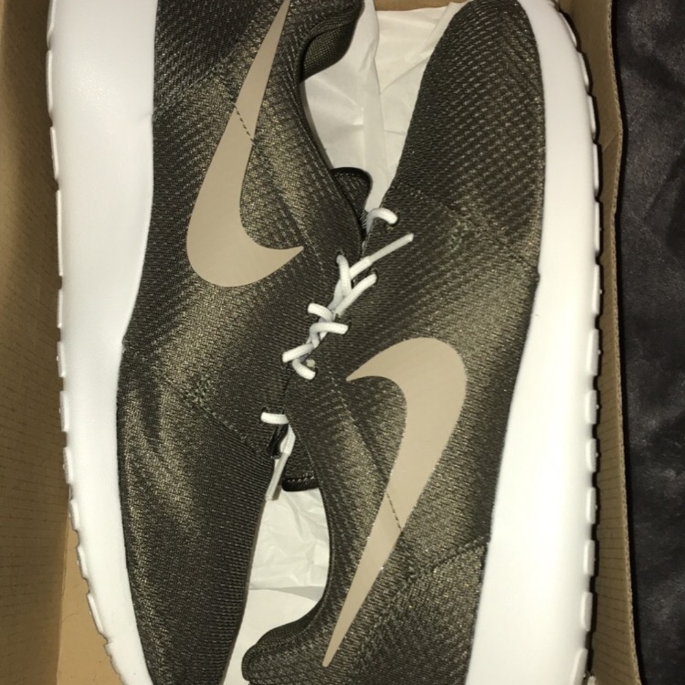 Nike Olive Green Casual Shoes